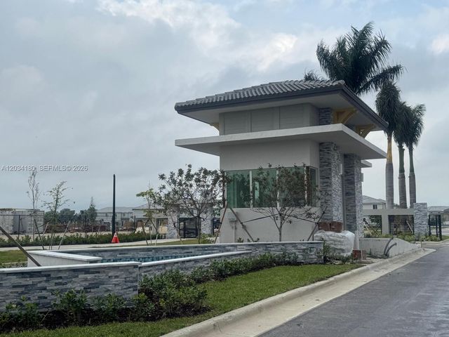 705 SE 13th St Circle 705, Homestead, FL 33034