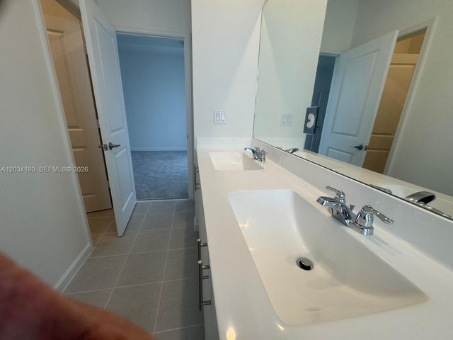 705 SE 13th St Circle 705, Homestead, FL 33034