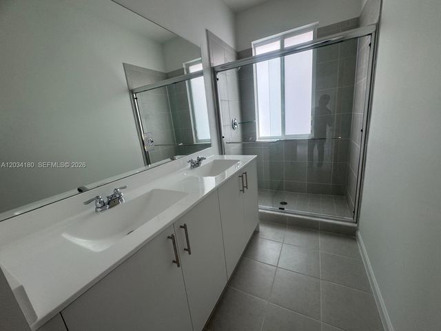 705 SE 13th St Circle 705, Homestead, FL 33034