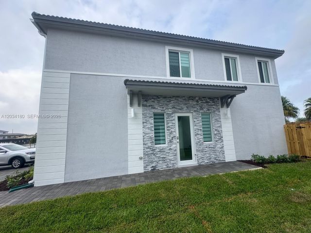 705 SE 13th St Circle 705, Homestead, FL 33034