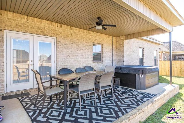 114 Woodwinds Court, Kathleen, GA 31047