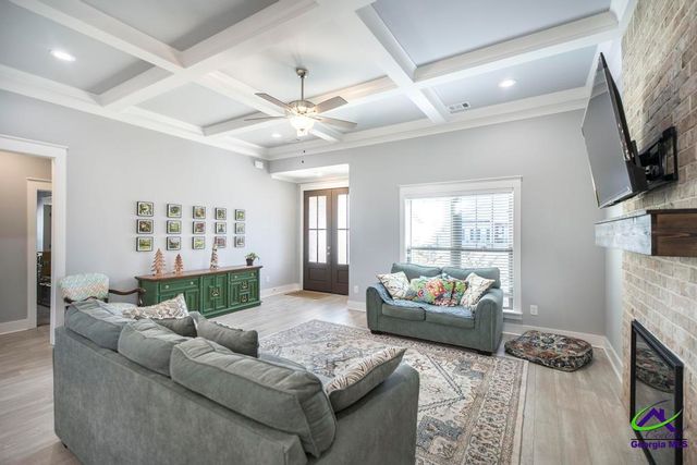 114 Woodwinds Court, Kathleen, GA 31047