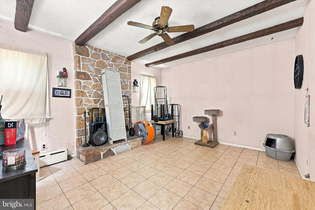 8512 MONROE ST, Upper Darby, PA 19082