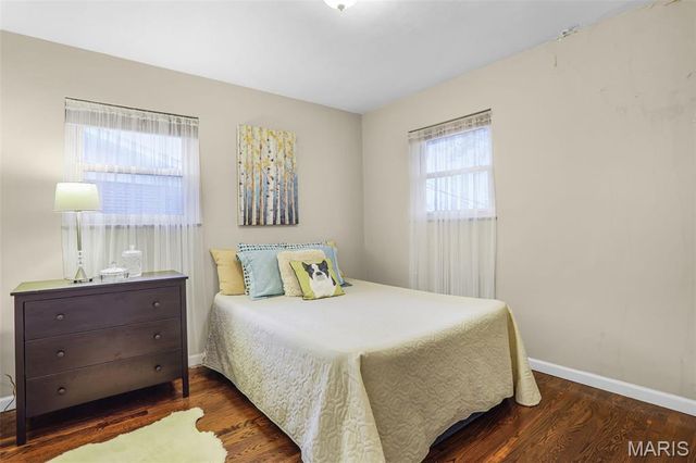 411 Lambeth Lane, St Louis, MO 63125