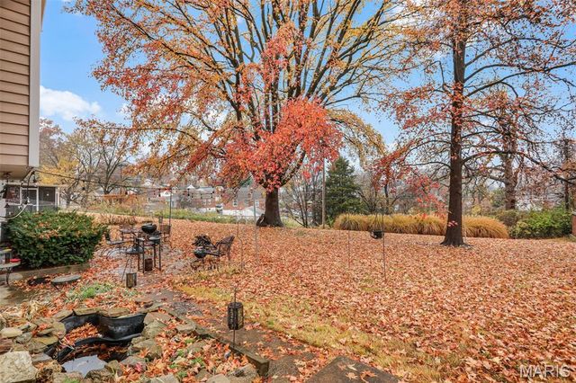 411 Lambeth Lane, St Louis, MO 63125