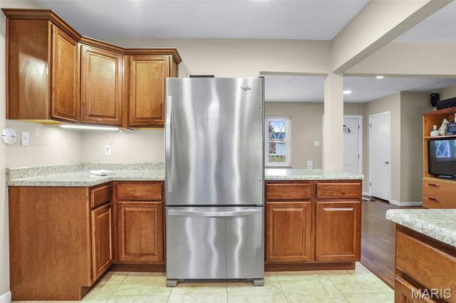 411 Lambeth Lane, St Louis, MO 63125