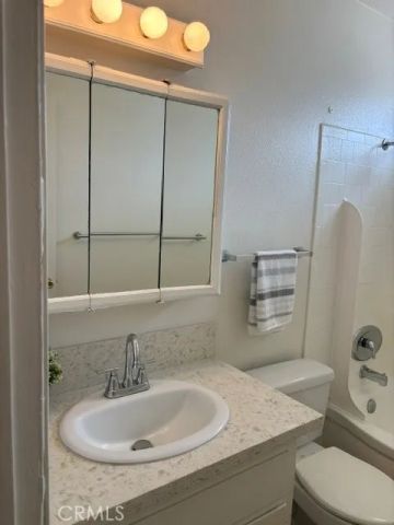 718 W Center, Placentia, CA 92870