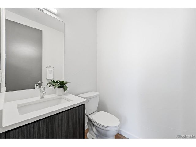 4252 Osage St, Denver, CO 80211