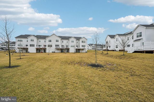 134 KNOCK HILL DR, Royersford, PA 19468