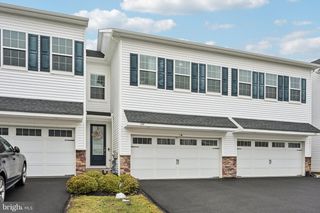 134 KNOCK HILL DR, Royersford, PA 19468