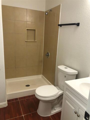 2606 Laurel Street, Grand Prairie, TX 75050