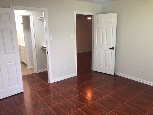 2606 Laurel Street, Grand Prairie, TX 75050