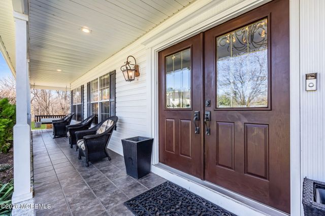 4 Susan Court, Farmingdale, NJ 07727