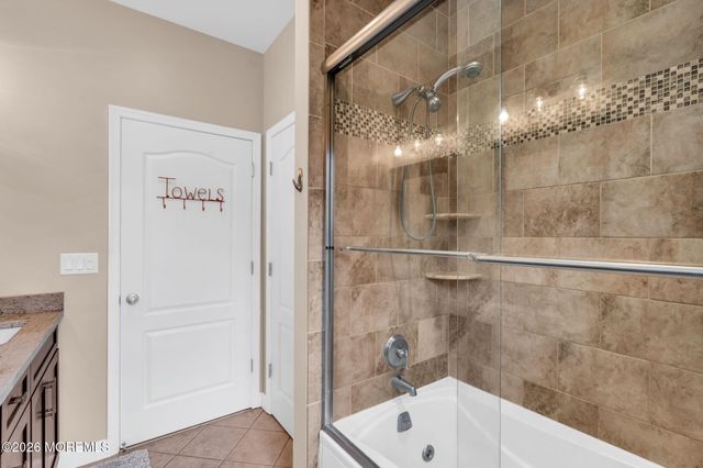 4 Susan Court, Farmingdale, NJ 07727