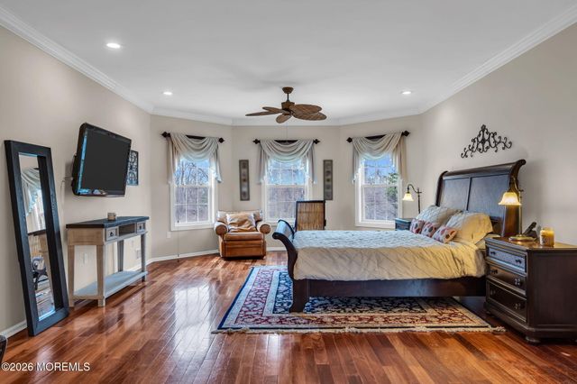 4 Susan Court, Farmingdale, NJ 07727