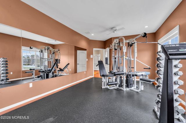 4 Susan Court, Farmingdale, NJ 07727