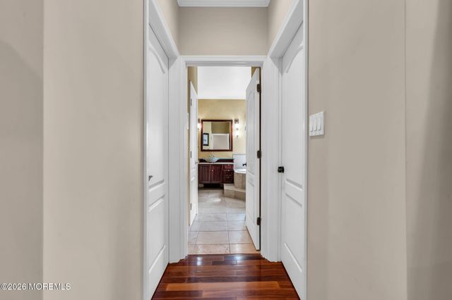 4 Susan Court, Farmingdale, NJ 07727