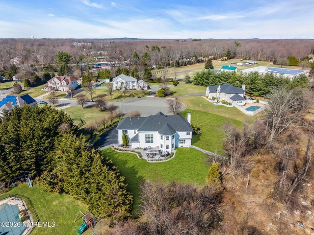 4 Susan Court, Farmingdale, NJ 07727