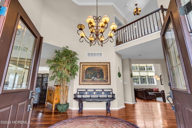 4 Susan Court, Farmingdale, NJ 07727