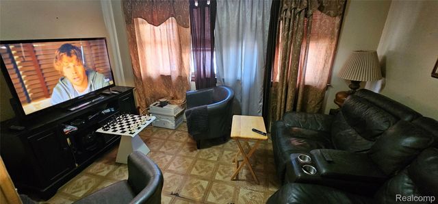 1714 Gladstone Street, Detroit, MI 48206