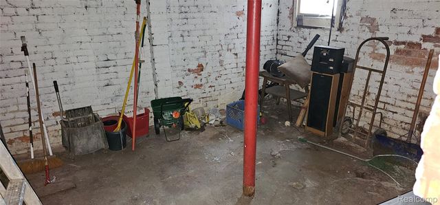 1714 Gladstone Street, Detroit, MI 48206