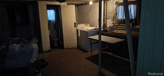 1714 Gladstone Street, Detroit, MI 48206