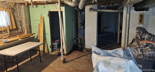 1714 Gladstone Street, Detroit, MI 48206