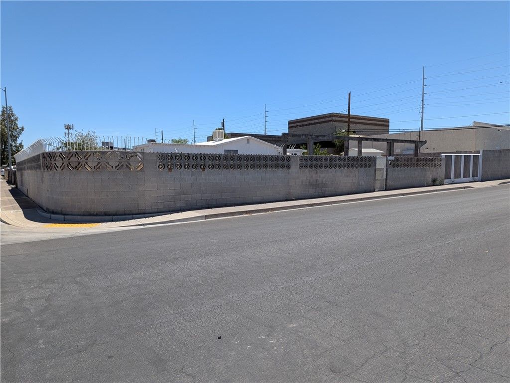 1337 Palm Street, Henderson, NV 89011 — exterior