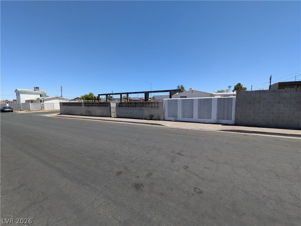 1337 Palm Street, Henderson, NV 89011 — photo 2