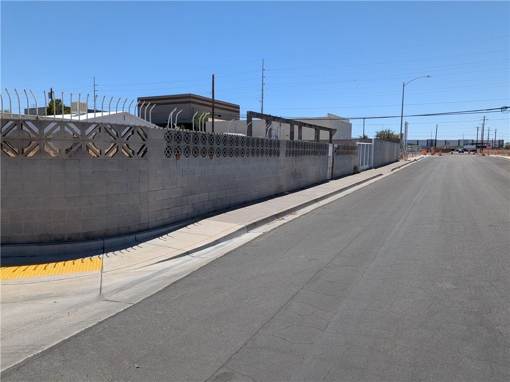 1337 Palm Street, Henderson, NV 89011 — photo 3