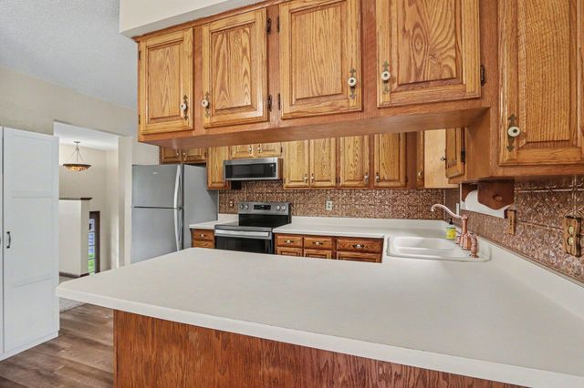 16711 CD Avenue E, Augusta, MI 49012