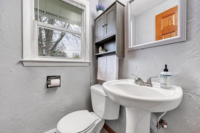 3025 LAWNDALE DRIVE, Green Bay, WI 54311