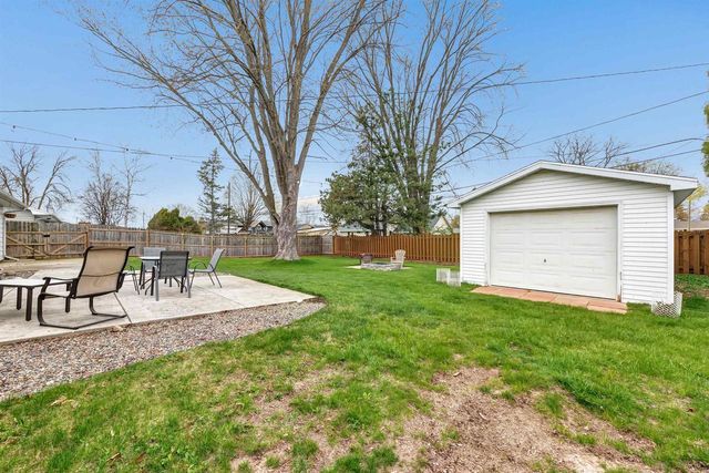 3025 LAWNDALE DRIVE, Green Bay, WI 54311