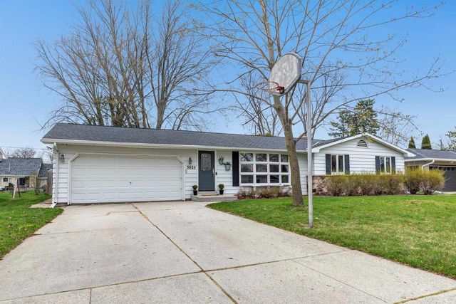 3025 LAWNDALE DRIVE, Green Bay, WI 54311