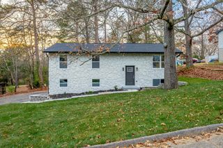 2414 Leann Circle, Chattanooga, TN 37406