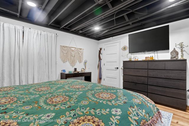 1800-1810 S Foxcroft Road, East Lansing, MI 48823