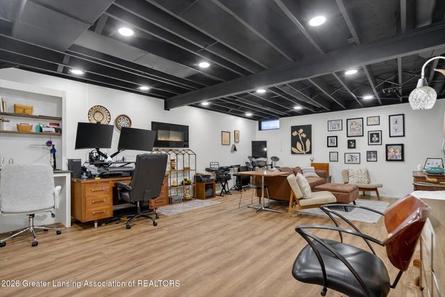 1800-1810 S Foxcroft Road, East Lansing, MI 48823