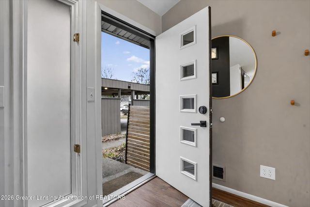 1800-1810 S Foxcroft Road, East Lansing, MI 48823