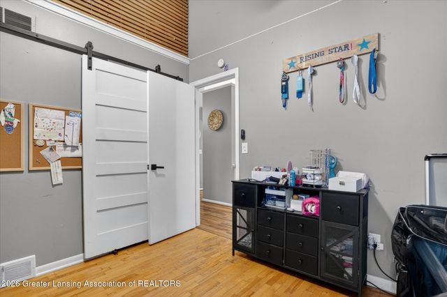 1800-1810 S Foxcroft Road, East Lansing, MI 48823