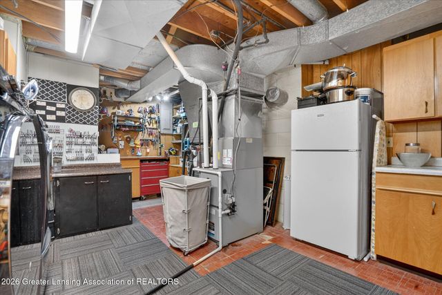 1800-1810 S Foxcroft Road, East Lansing, MI 48823