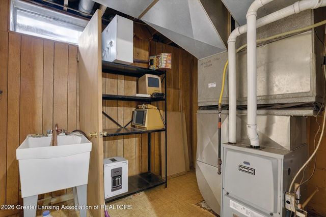 1800-1810 S Foxcroft Road, East Lansing, MI 48823