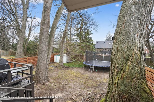 1800-1810 S Foxcroft Road, East Lansing, MI 48823