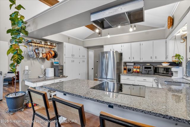 1800-1810 S Foxcroft Road, East Lansing, MI 48823