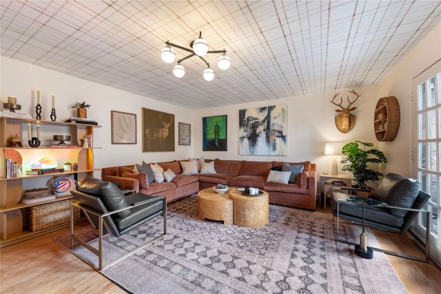 1106 Mission Ridge BLVD B, Austin, TX 78704