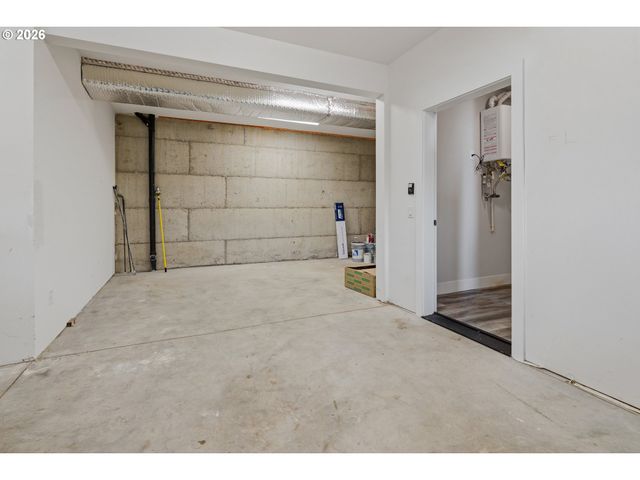 16378 HUNTER Ave, Oregon City, OR 97045