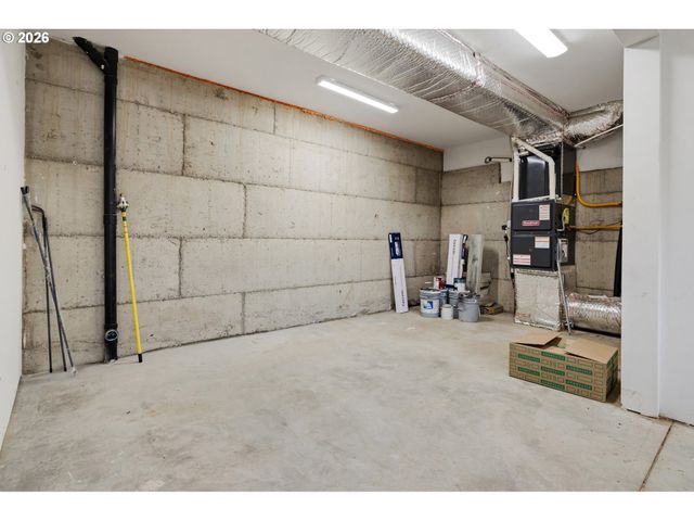 16378 HUNTER Ave, Oregon City, OR 97045
