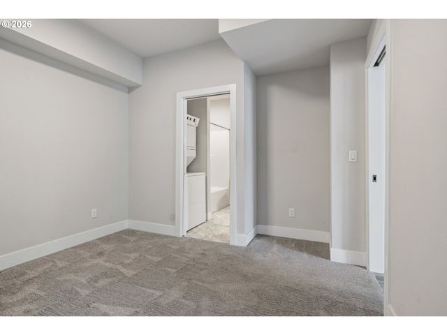 16378 HUNTER Ave, Oregon City, OR 97045