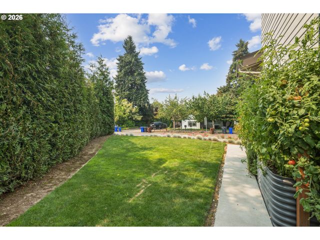 16378 HUNTER Ave, Oregon City, OR 97045
