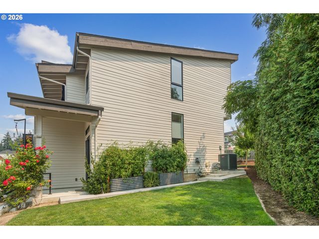 16378 HUNTER Ave, Oregon City, OR 97045