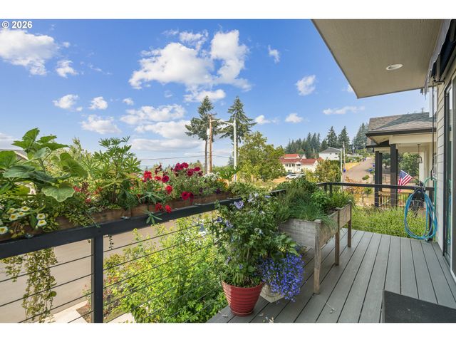 16378 HUNTER Ave, Oregon City, OR 97045